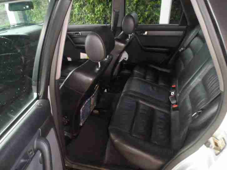 Audi A6 Avant 2.8 i Automatic Voll Leder ZV Schiebedach eFenster AirBag viel neu