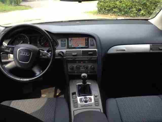 Audi A6 Avant 3.0 TDI DPF quattro tiptronic