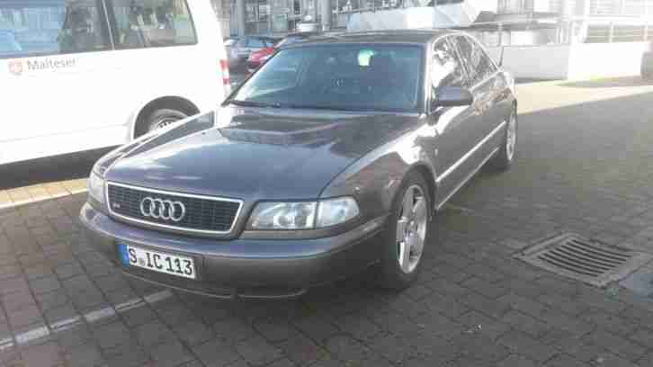 Audi A8 2.8