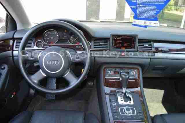 Audi A8 4.2 V8 Quattro/Navi/Led/Xen/Pdc/Sh/Euro4/Tüv