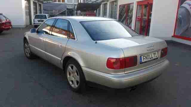 Audi A8 4,2 orig. 145'km!