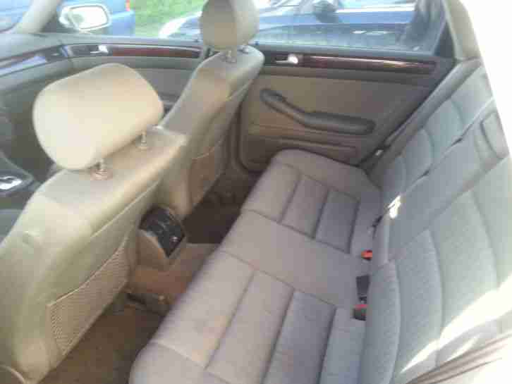 Audi Avant A6 3.0 Quattro tiptronic , Baujahr 2002