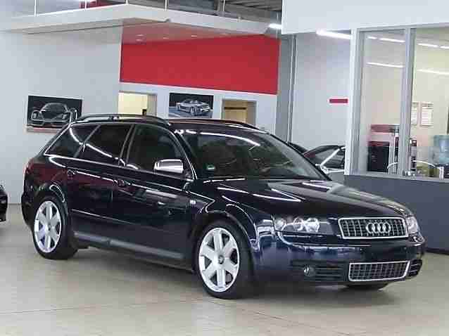 Audi S4 4.2 QUATTRO *NAVi*BOSE*CARBON*RECARO*LEDER*