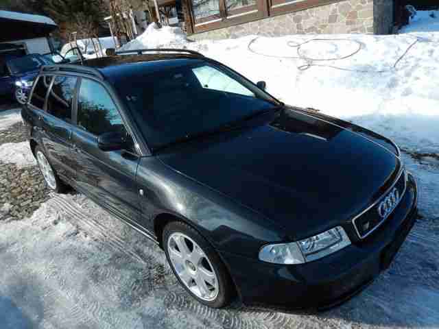Audi S4 Avant 2.7 quattro Scheckheft Tüv neu Carbon!