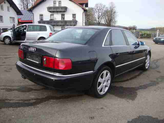 Audi S8 4.2
