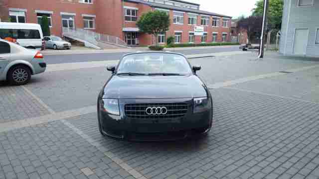 Audi TT 1.8 T Roadster/LEDER/SITZHEIZUNG/SCHECKHEFT