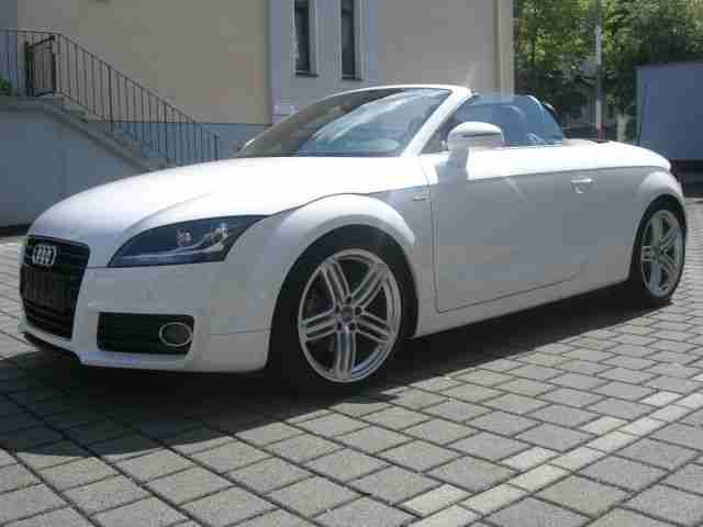 Audi TT Cabrio S-Line 19 Zoll Navi Audi Werksgarantie bis 03/2017