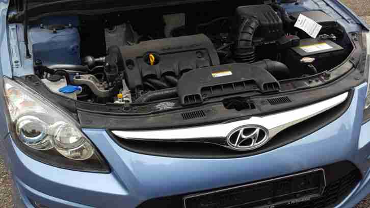 Auto Hyundai i30 cw, 5 Türig ca.28000 Km 1349 ccm, Euro5