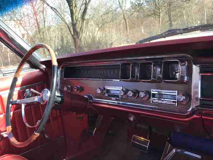 Auto Oldtimer Pontiac Grande Parisienne