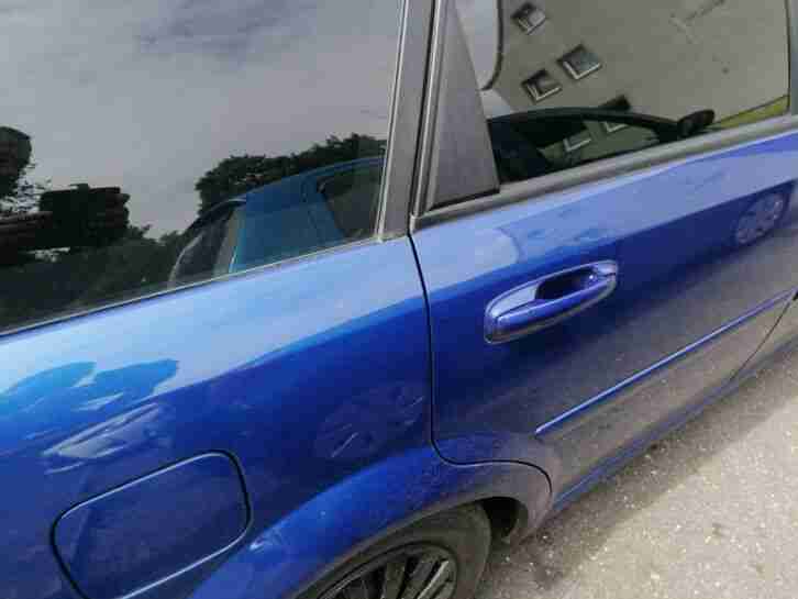 Auto Opel Cervolet Nubira blau Kombi