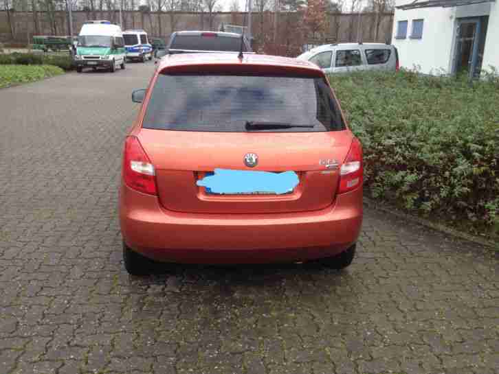 Auto Skoda Fabia 1,2l, 60 PS, EZ 2009, Klima, Scheckheft