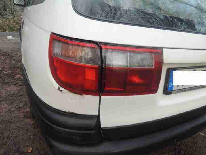 Auto Toyota Carina E 1.6 i