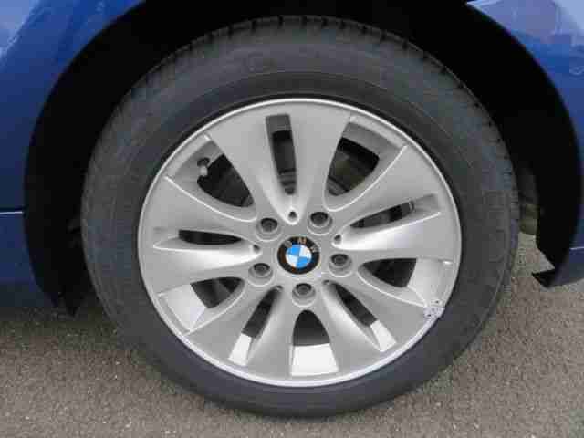 BMW 118i 3-Türer Alu/Klimaaut./Sitzhzg./PDC