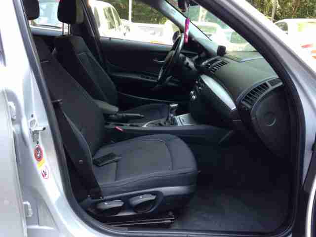 BMW 120d Komfort Paket-PDC-Temp-START STOP-