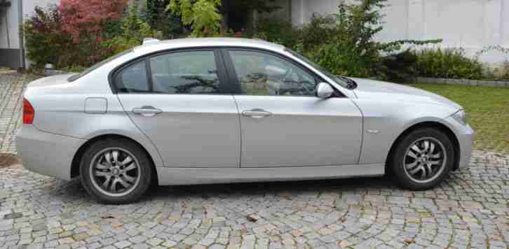 BMW 318 td Lim E90, BJ 2006; 192 000 km, 1. Bes. 4 Winterr., Garagenfahrzeug