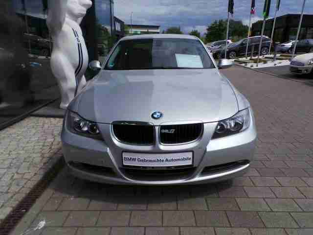 BMW 318i Limousine Automatik PDC Leder