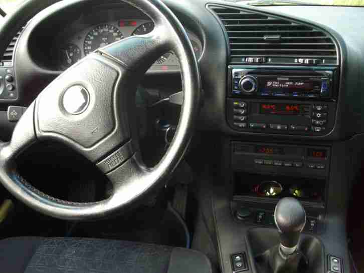 BMW 318i Touring