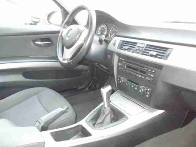 BMW 318i °°Xenon°°Climatronic°°8-fach ber.°°Garantie