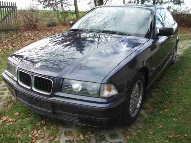 BMW 320 Coupe 150 PS schwarz metalic