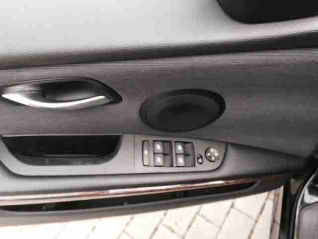 BMW 320 i Aut.mit NAVI,Alus,PDC,XENON und Teilleder.