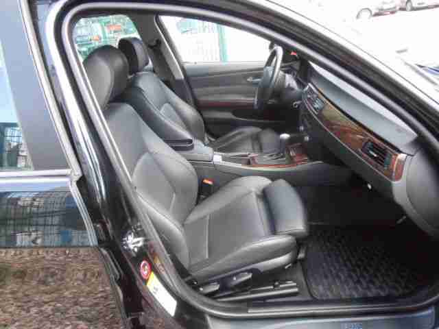 BMW 320d DPF Touring*Automatik+Leder+Klimaautomatik*