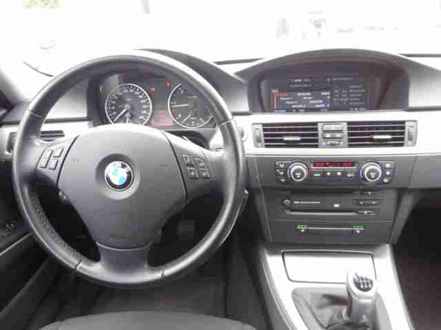 BMW 320d DPF Touring *Navi*Xenon*1 Hand* Top