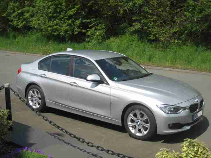 BMW 320i Aut. F30 Navi Kurvenl.Xenon Alu PDC