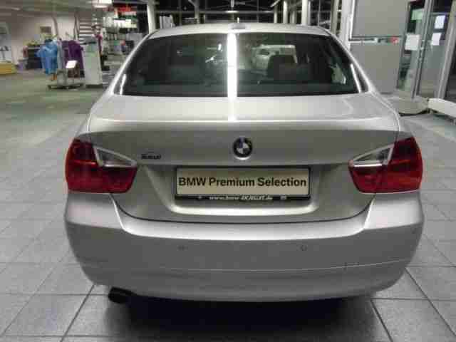 BMW 320i Automatik,Navigationssystem,Polsterung Lede