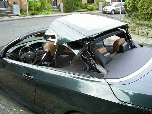 BMW 320i Cabrio mit Stahldach