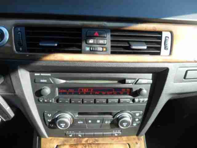 BMW 320i, E90 Limousine
