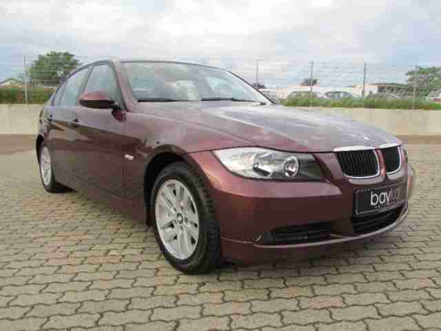 BMW 320i Lim. Leder/Sitzheiz./Klimaautomatik