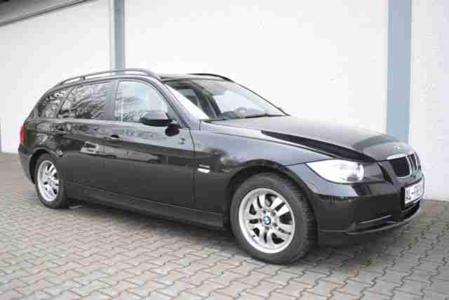 BMW 320i Touring Aut.*Panoramadach*Navi*Leder*PDC