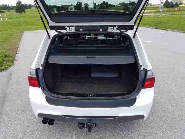 BMW 320i Touring M-Technik M Performence