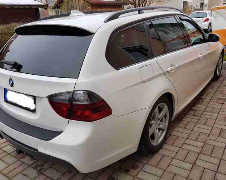 BMW 320i Touring M-Technik M Performence