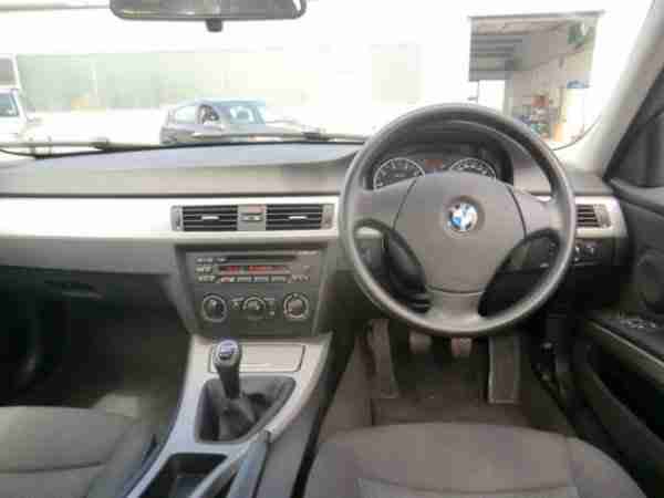 BMW 320i Touring (PDC,AHK,Klima,LMR17",Org.80tkm,..)