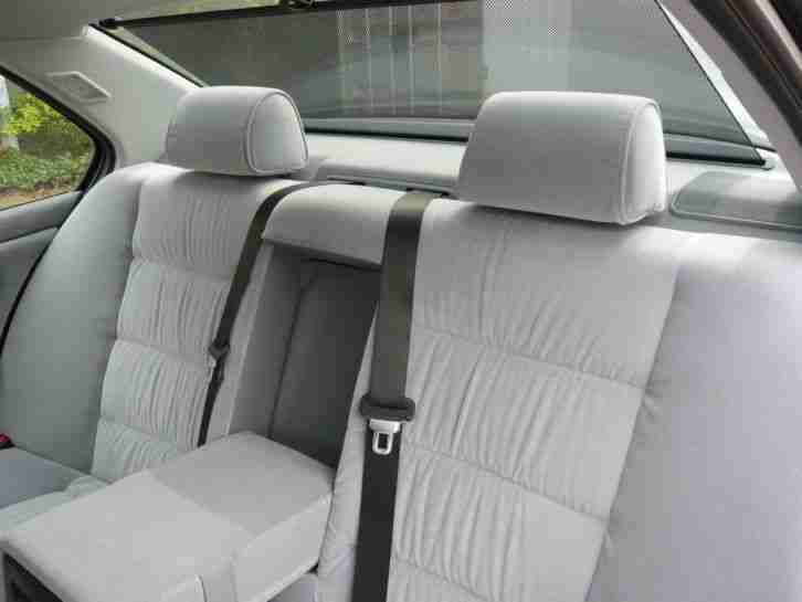 BMW 320i ?? YOUNGTIMER im NEUZUSTAND mit nur ?? original 404 km ??