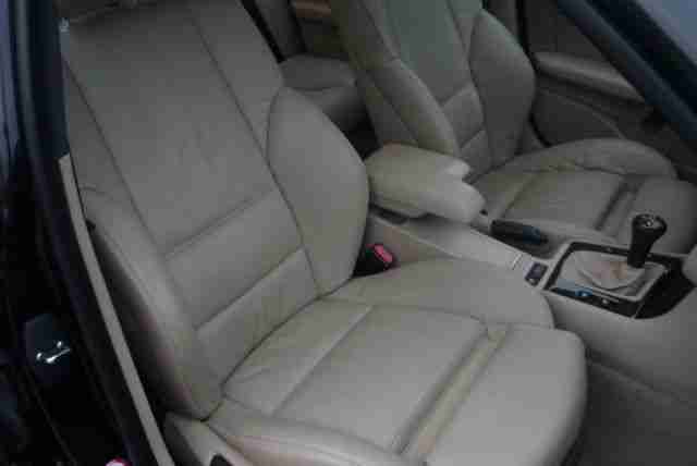 BMW 325i touring,Klima,Leder,PDC,M-Paket,I.Hand6.CD