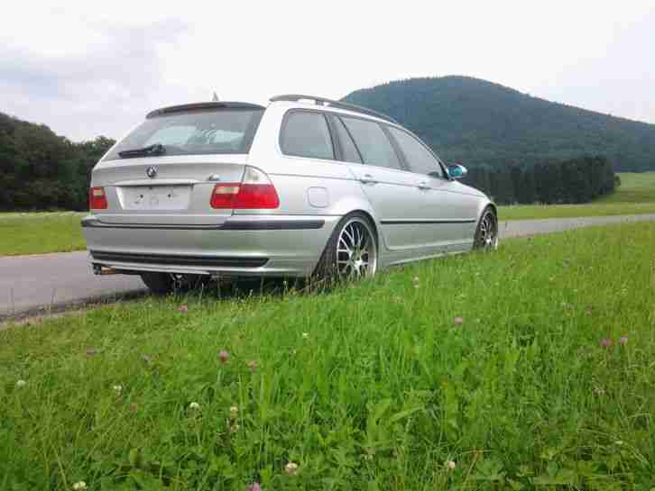 BMW 328i Touring E46