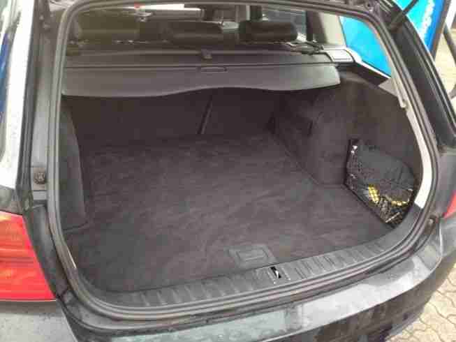 BMW 330d DPF Touring Aut. Leder Navi Xenon von Privat