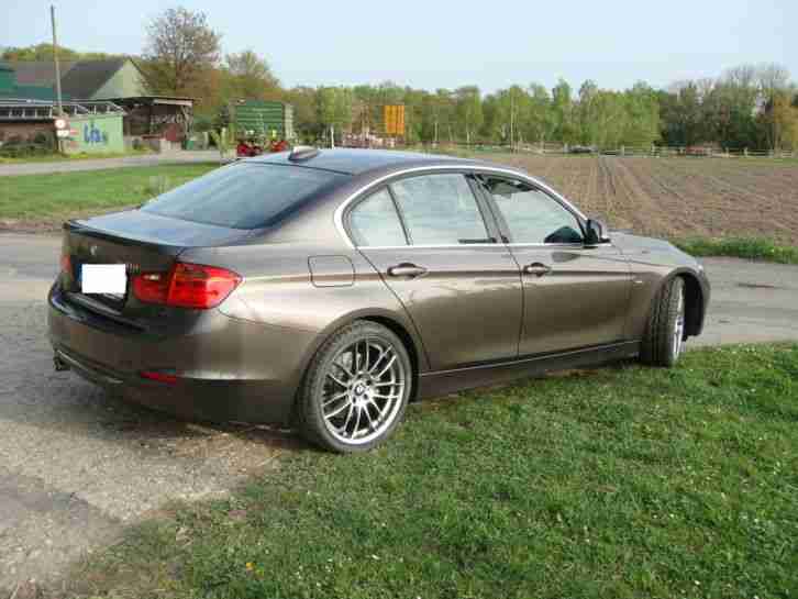 BMW 330d,Luxury- Line, fast Vollausstattung 19 Zoll bereift, Head-Up Gar.2016