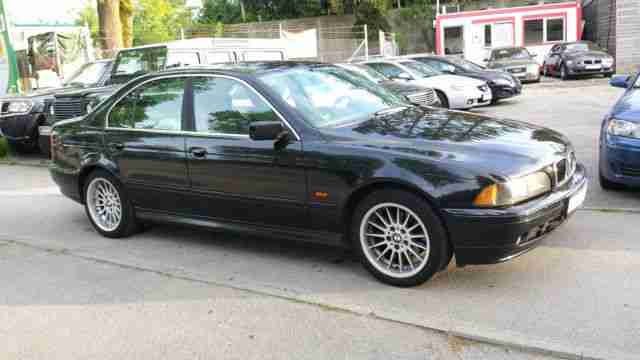 BMW 5 Lim. 520i/NAVIPROF/ 8FACH/SEHRGEPFLEGT/SCHECKH