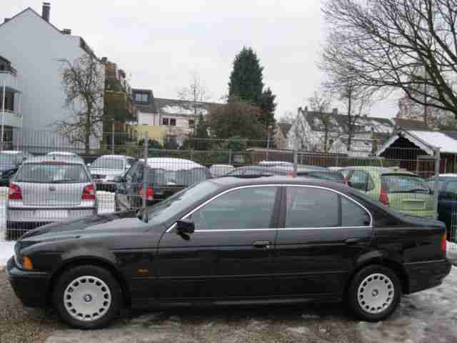 BMW 520 IA*AUTOMATIK/KLIMA/XENON/ALU/EURO4*