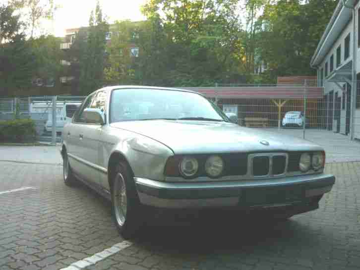 BMW 520i 24V