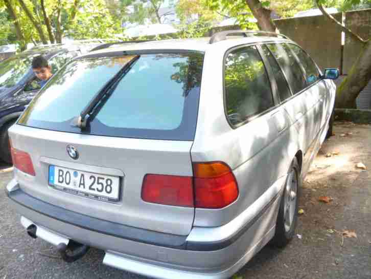 BMW 520i E39 Touring -- SILBER -ANHÄNGERKUPPLUNG