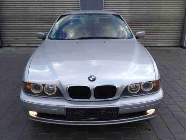 BMW 520i +LEDER+KLIMA+EL.SSD+19-ZOLL ALU
