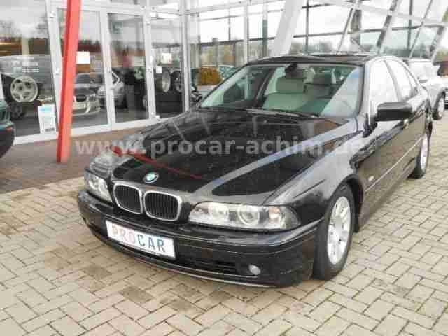 BMW 520i *Leder *Xenon *PDC *Scheckheft