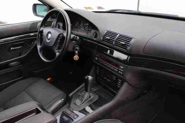 BMW 525d *XENON*KLIMAAUTO*EL.SCHIEBEDACH*SHZ