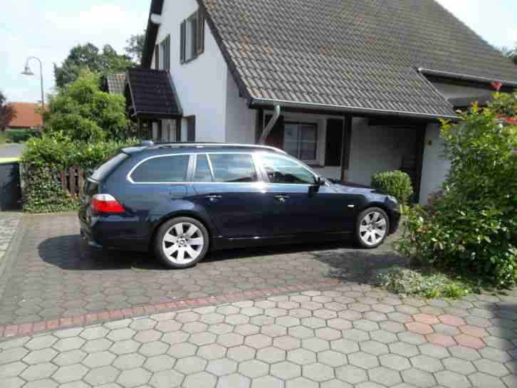 525i Touring E61 Modell 2006 Leder Scheckheft sehr