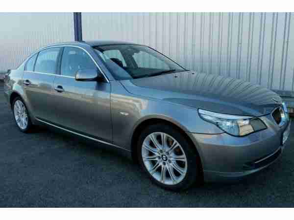 BMW 525xi xDrive (Allrad)Facelift Leder Navi Prof. Autom. 218 PS NP 85.000€