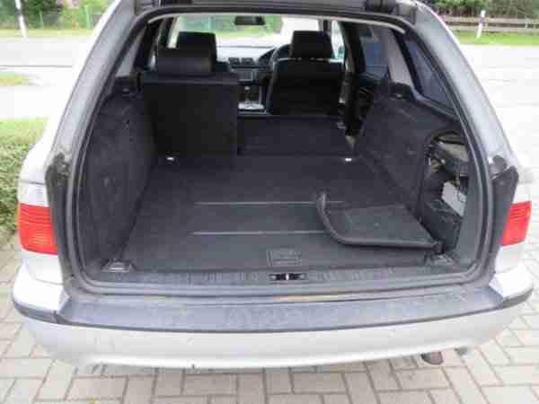 BMW 530DA.LEDER+SH.KLIMAAUT+ESHD.NAVI16x9.ALU-17ZOLL